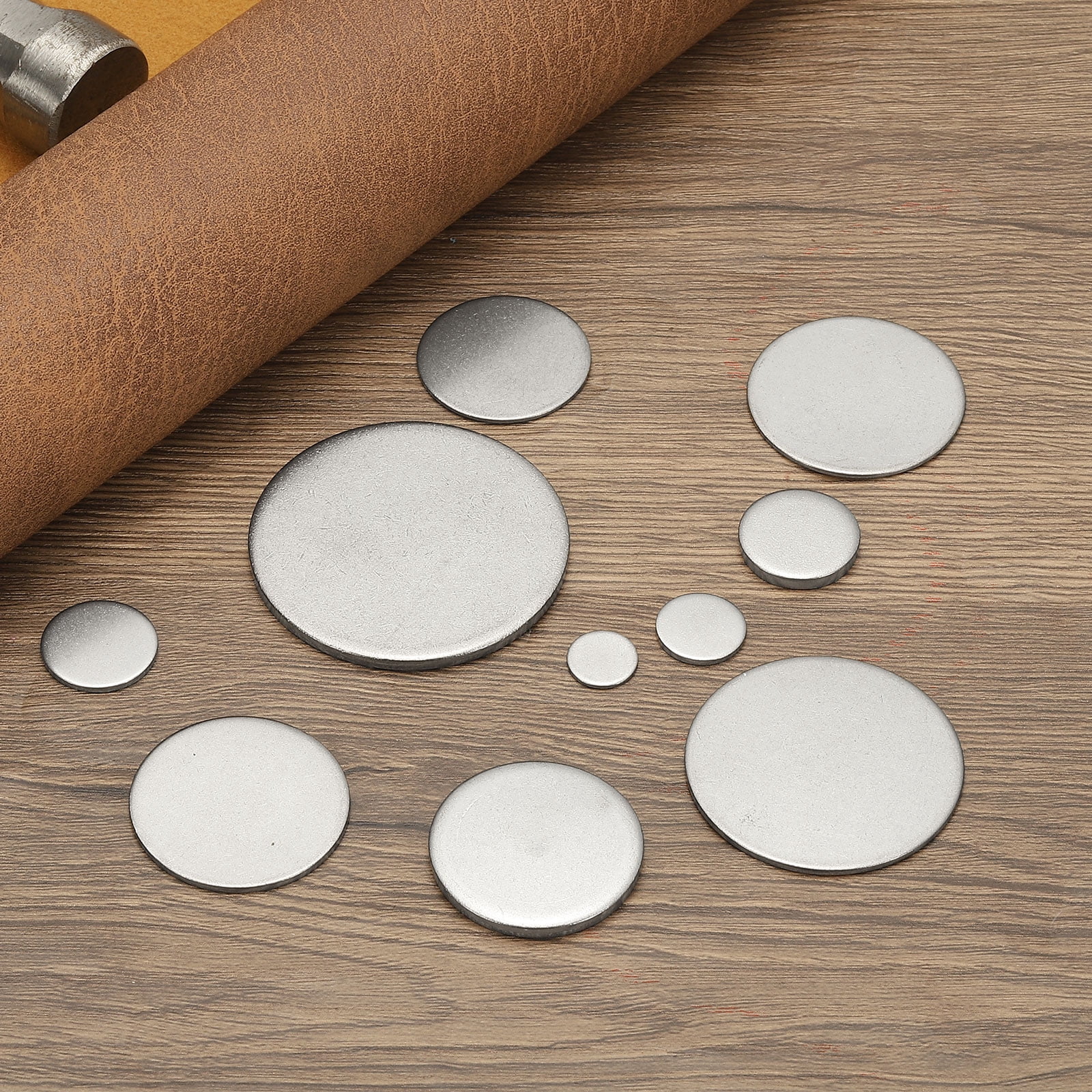 100Pcs Metal Stamping Blanks, 18mm Round Stamping Name Tags 304 Stainless Steel Blanks Metal Plate Disc for Laser Engraving Stamping Dog Tags Keychain Making, 18x1.3mm