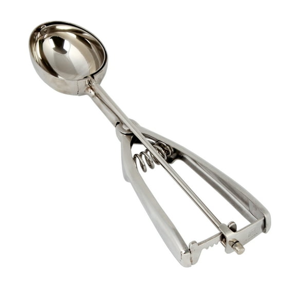 Excellante 1.5 oz stainless steel ambidextrous scoops, oval shape 0.8125" x 2.5, comes in each