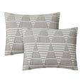 thumbnail image 4 of Trigon Taupe 3-Piece All-Season Soft Woven Matelasse Jacquard Reversible Cotton Blend Quilt Set - King, 4 of 5