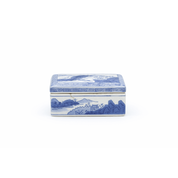 Vintage Blue & White Porcelain Decorative Jewelry Box
