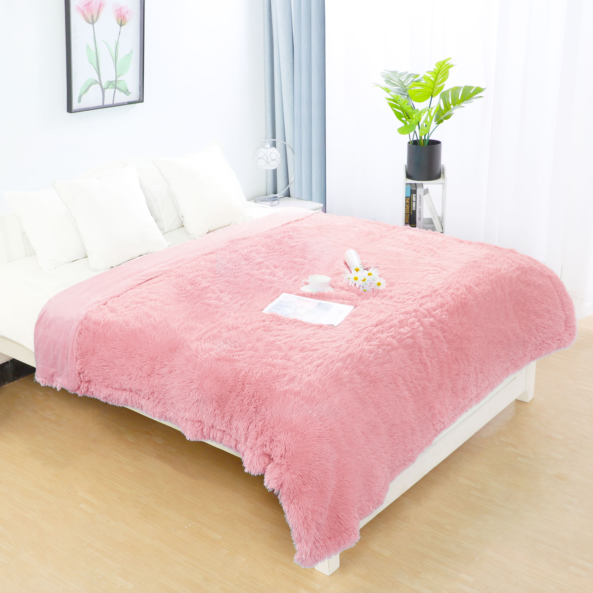 PiccoCasa Microfiber Polyester Faux Fur Plush Blanket Full Size, Pink