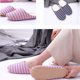 thumbnail image 5 of Zapatillas cómodas para el hogar con suela antideslizante y diseño a rayas en azul marino, ideales para hombres y mujeres en temporada de primavera-verano., 5 of 6