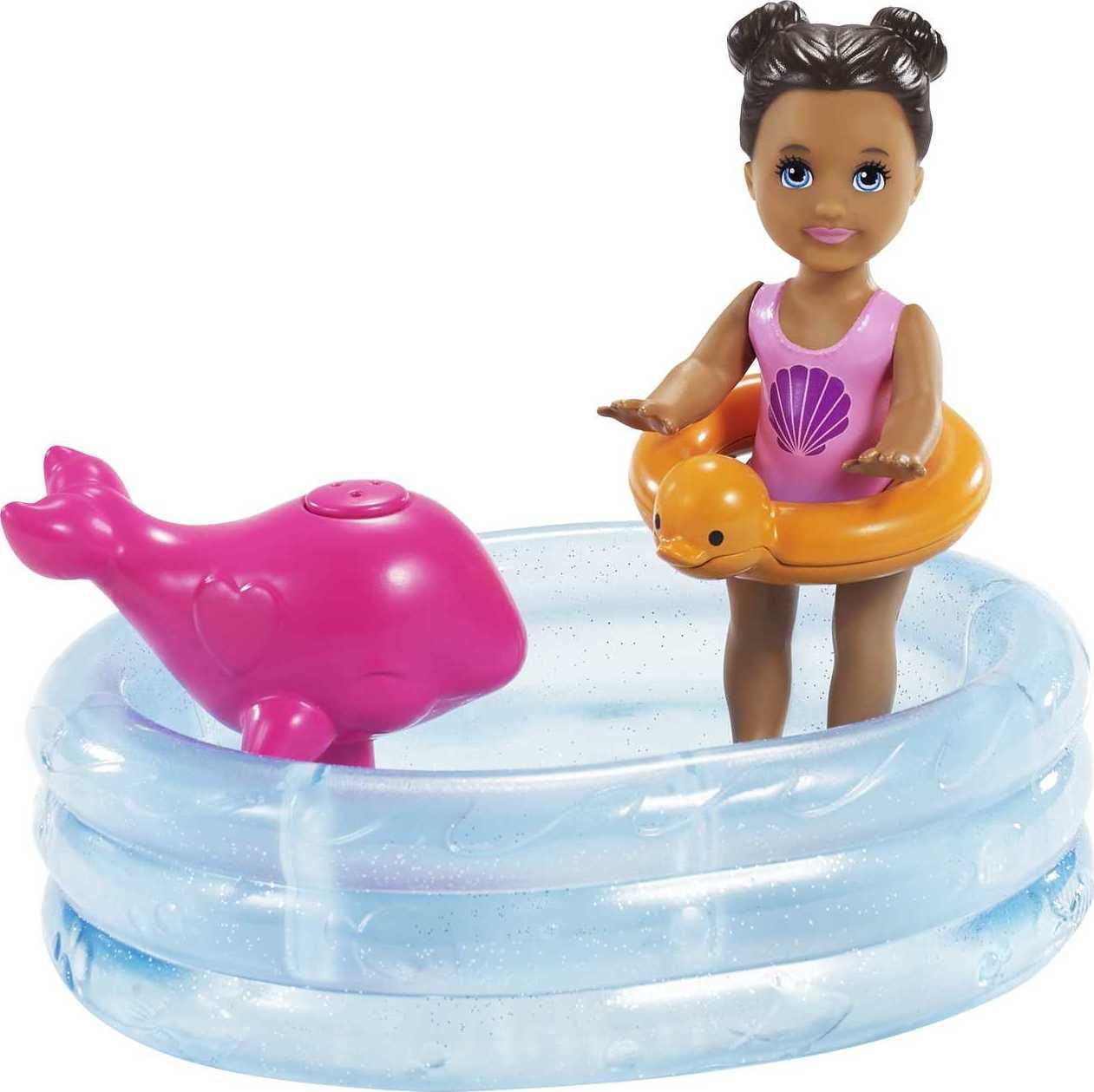 Coffret Barbie Baby-sitter avec une poupée Skipper baby-sitter