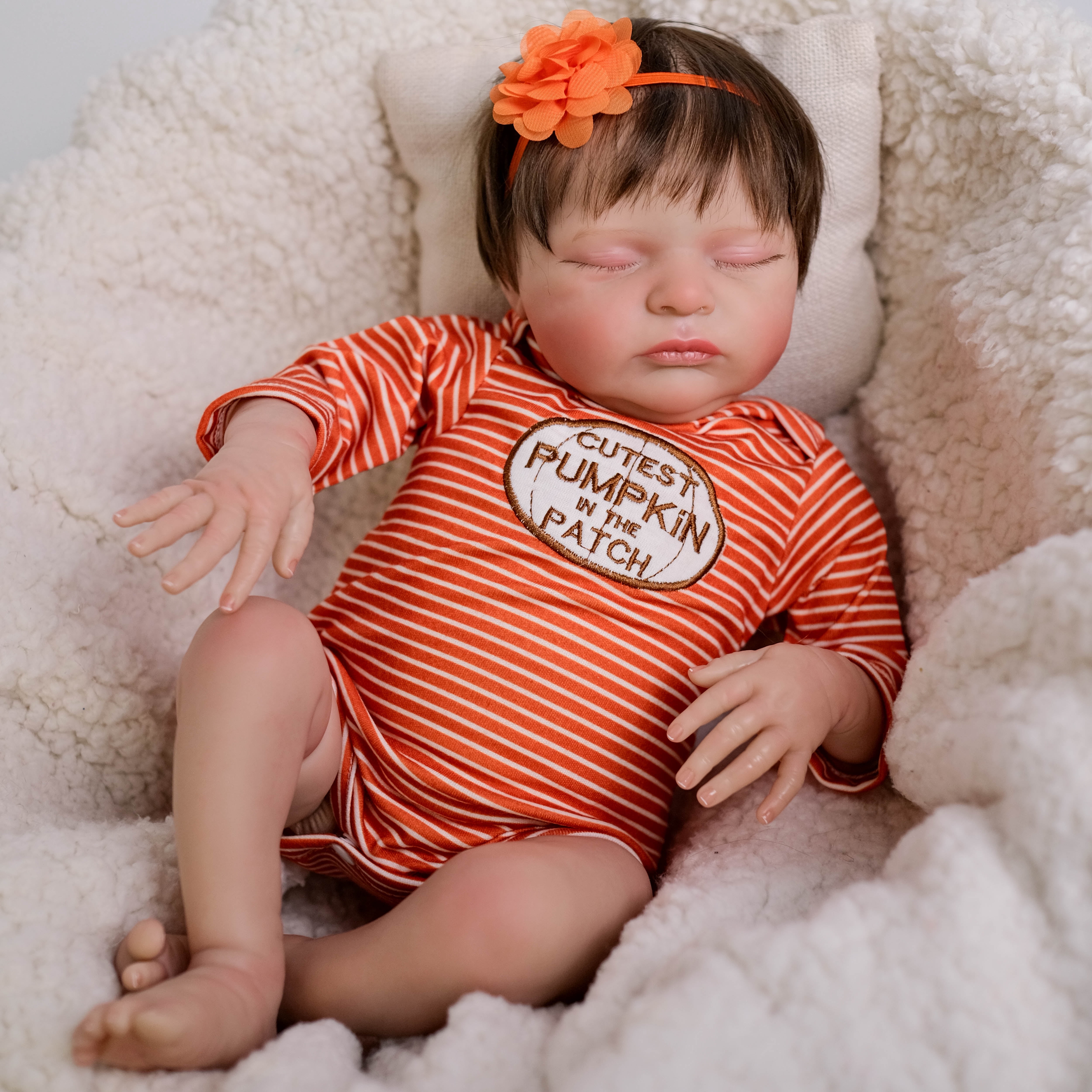 iCradle Cuddly Sleeping Lifelike Reborn Baby Dolls Girl 18 Inch Realistic Adorable Newborn Babies Preemie Handmade Soft Cloth Body Rooted Hair Gift Set