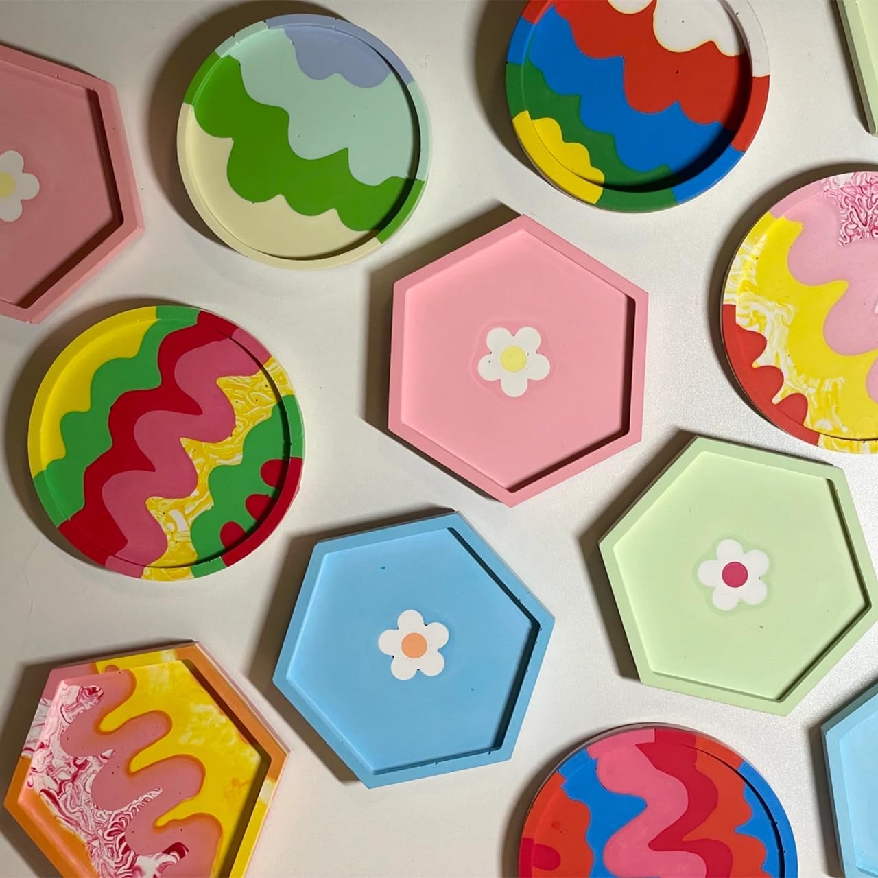 ABCISI 8 Pcs Coaster Resin Molds - Durable Silicone Coaster Molds for Epoxy Resin, Round & Hexagon Resin Tray Mold for DIY Trinket Tray, Casting Crafts, Home Decoration, Ornaments, Gifts