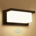 thumbnail image 1 of Aplique de pared LED de 18 W Lámpara para exteriores con sensor de movimiento Lámpara de aluminio blanca cálida de 3000 K negra moderna Ip65 Iluminación decorativa con luz impermeable para, 1 of 5