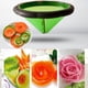 thumbnail image 3 of Rodillo de flores con embudo en espiral 2 en 1, rallador de zanahorias y rodillos de flores, cortador de galletas de zanahoria, utensilios de cocina, 3 of 5