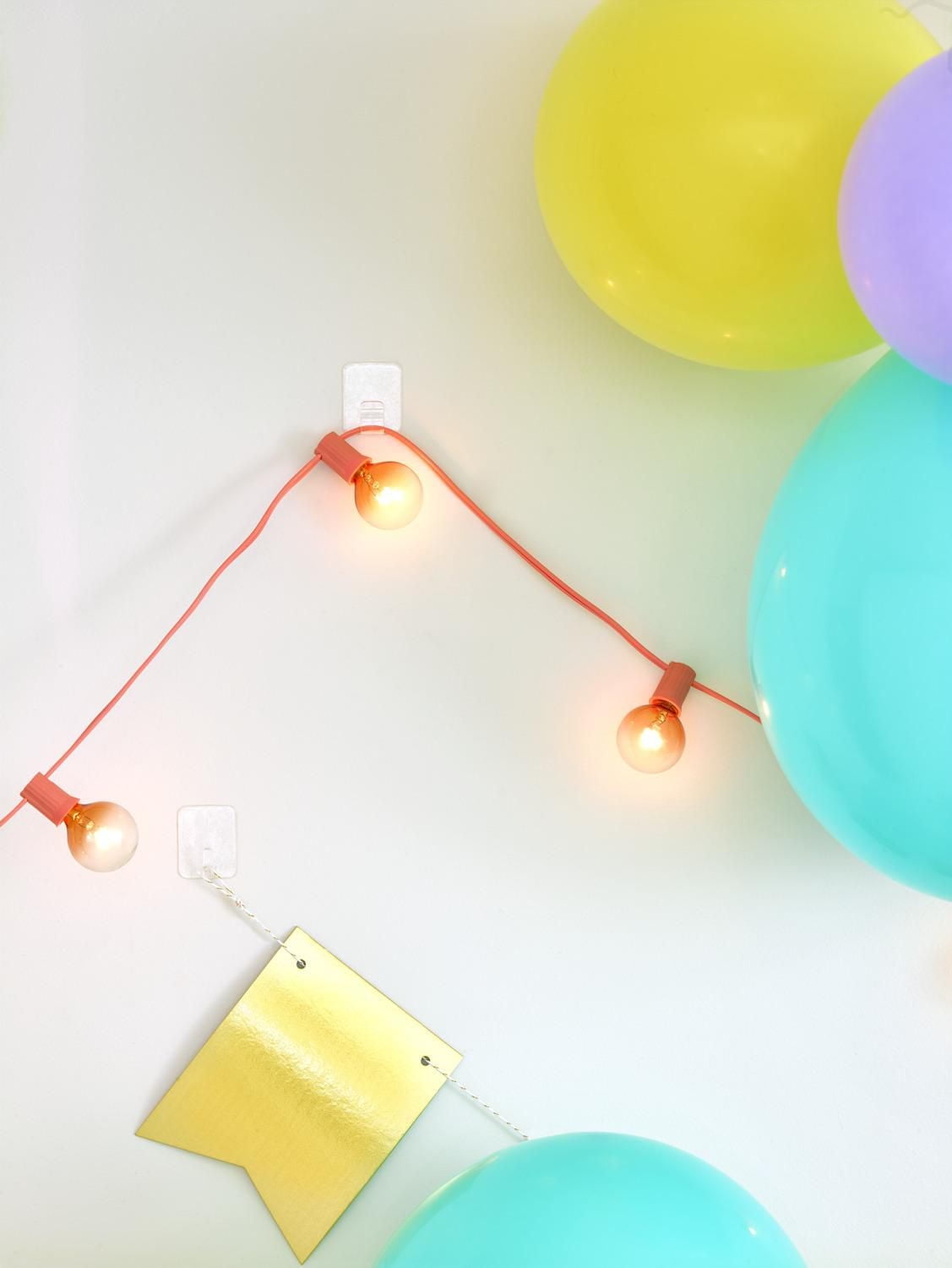 Command® Adjustables™ Repositionable Clips 17840CLR-14EF, 0.5 lb, 14 Clips, 30 Strips