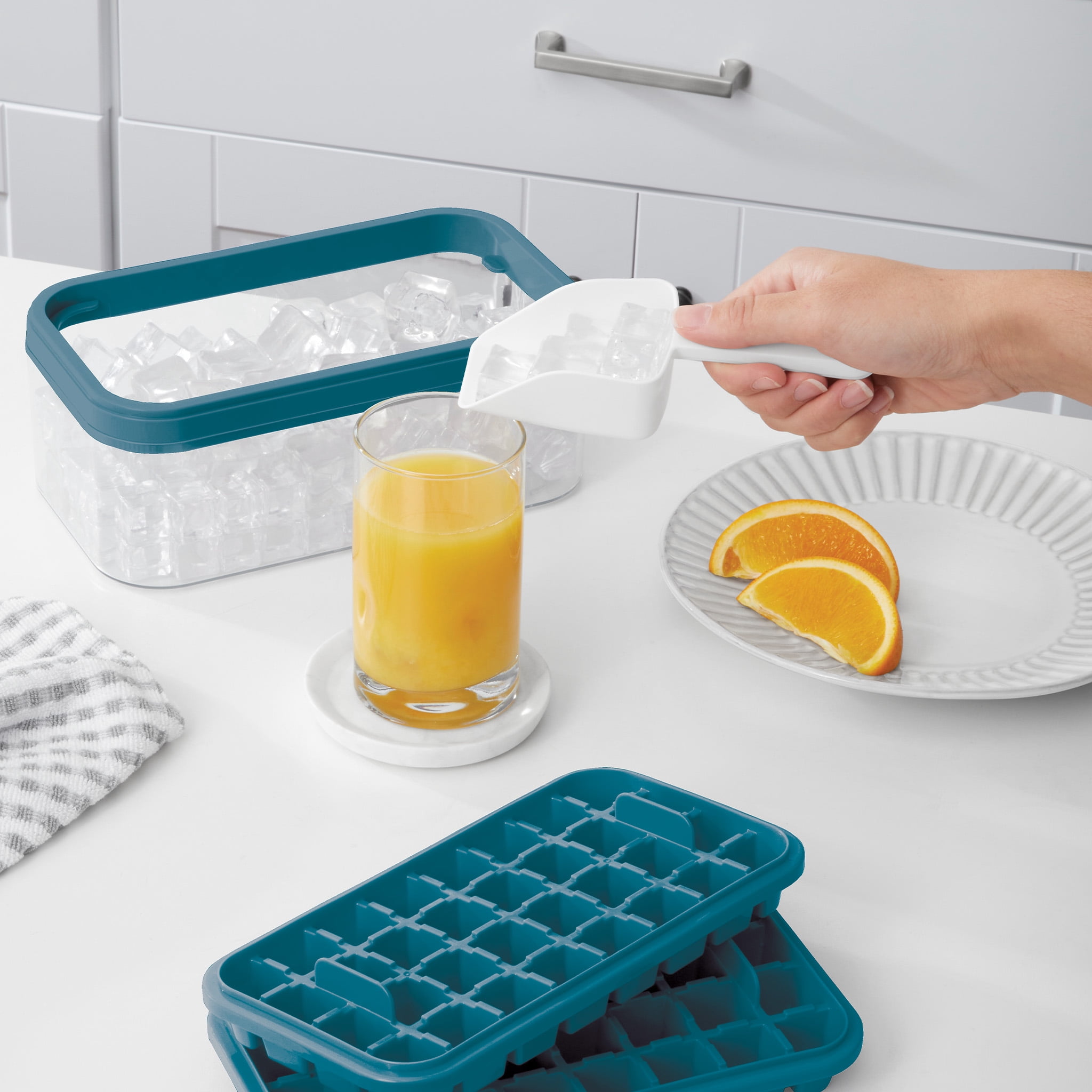 Mainstays 4-Piece Ice Cube Tray Set with Bin and Scoop for Freezer Storage