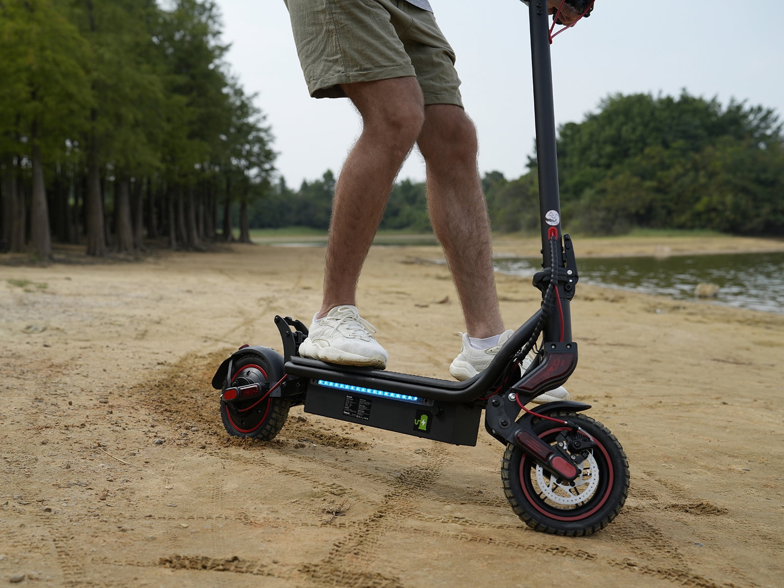 Rolldustry R8 Electric Scooter for Adults, 750W 9.3" Tire, Max 25 Mph Speed 26 Miles Range E scooter with Ambient Lighting, Suspension Systems