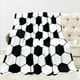thumbnail image 1 of Fiudx Manta de Fútbol, Tela de Franela Suave, Tamaño Grande (130 X 140 Cm), Acogedora Decoración para Sofá Cama, Versátil para Viajes y Hogar, Cálido Regalo Navideño, Color Negro., 1 of 6