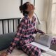 thumbnail image 2 of Conjunto de Pijamas de invierno a cuadros El Mercado de Encantos para mujer Talla única, 2 of 4
