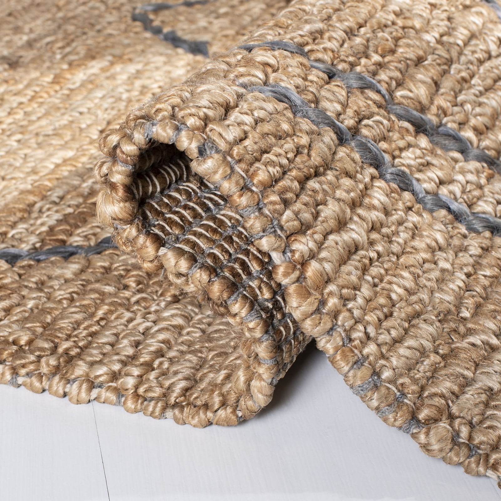 SAFAVIEH Natural Fiber Dahila Geometric Jute Area Rug, Beige/Grey, 4' x 6'
