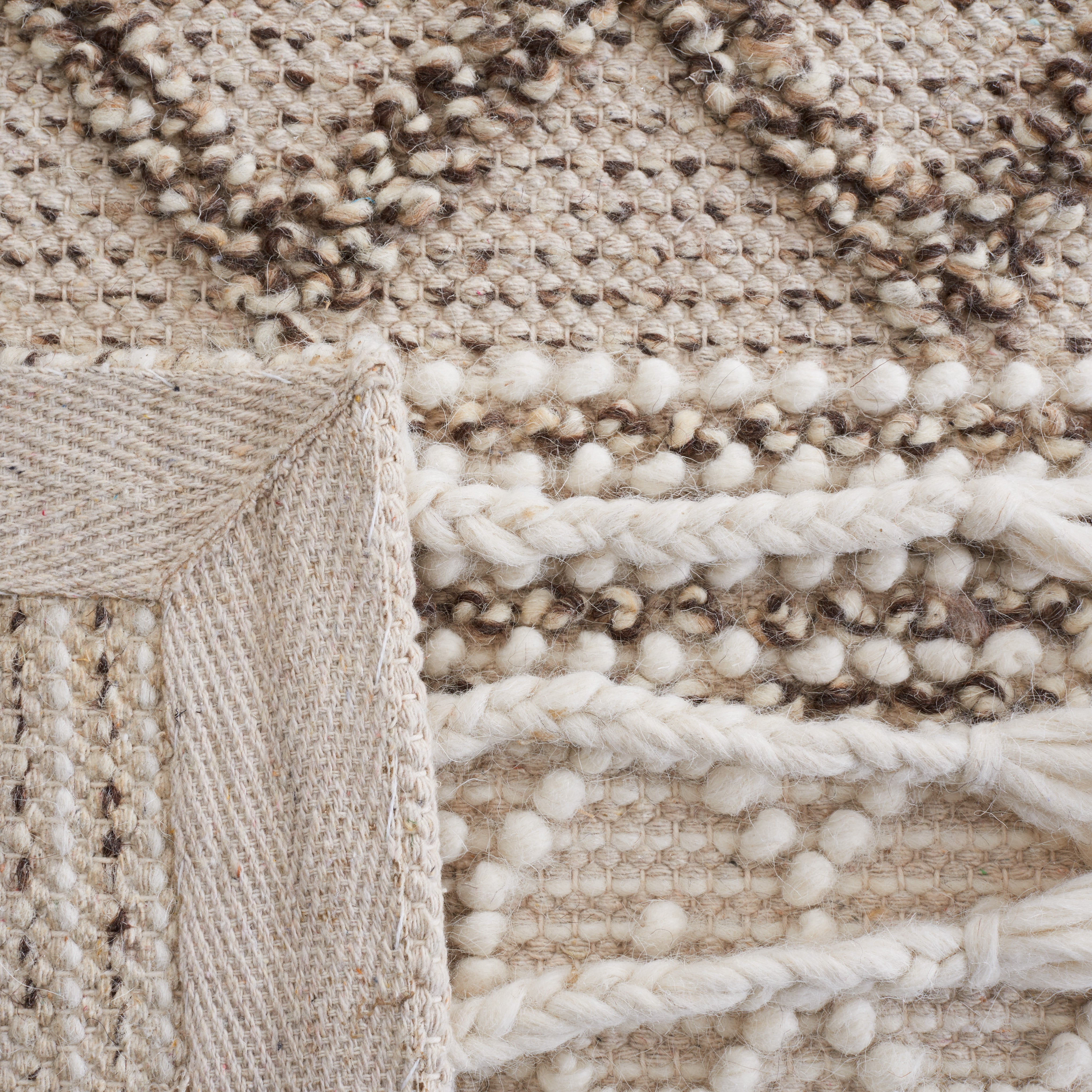 SAFAVIEH Natura Siofra Geometric Striped Area Rug, Ivory/Brown, 3' x 5'