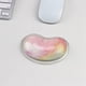 thumbnail image 4 of Reposamuñecas de gel de silicona en forma de corazón translúcido almohadilla ergonómica eficazmente la fatiga de la muñeca, 4 of 8