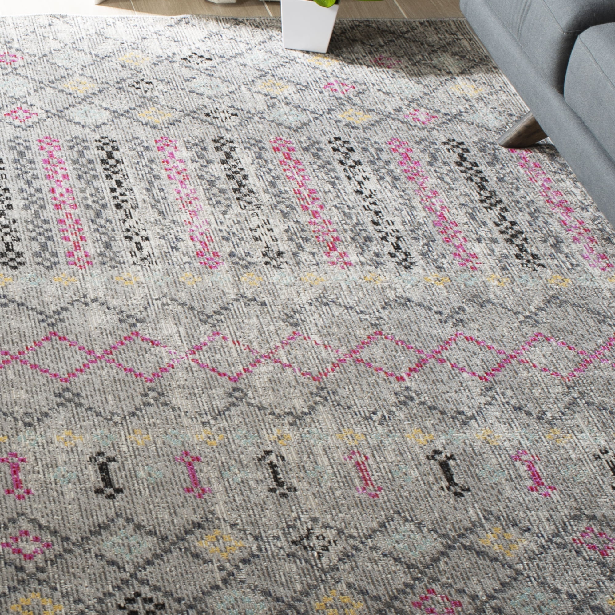 SAFAVIEH Montage Janne Geometric Indoor/Outdoor Area Rug, Grey/Multi, 4' x 6'
