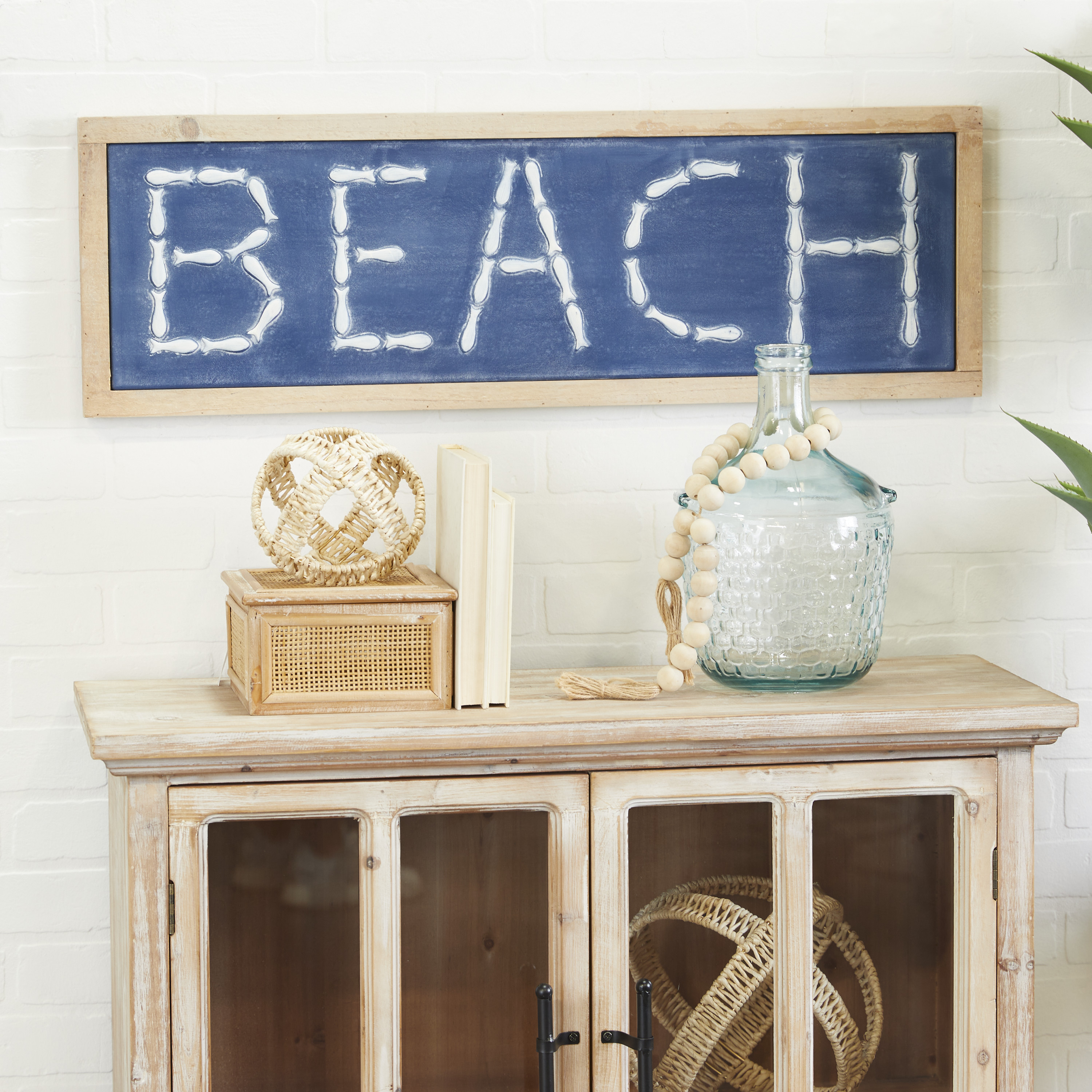 DecMode White Metal Beach Sign Wall Decor with Brown Frame