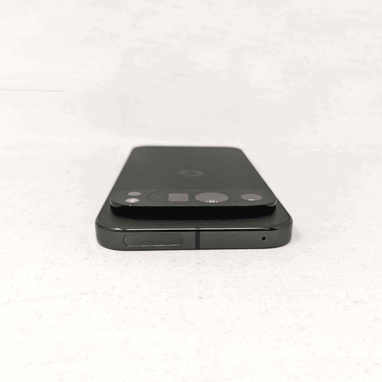 Google Pixel 9 Pro 5G 128GB AT&T GR83Y 6.3" 16GB RAM Smartphone - Obsidian (Good)