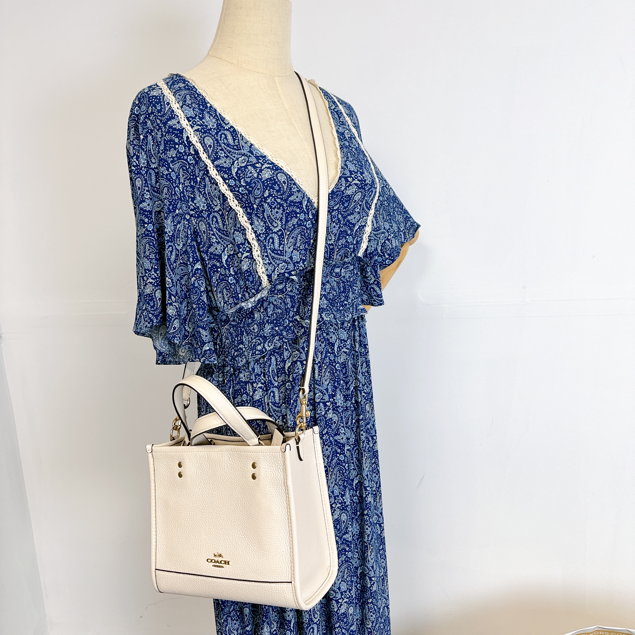 Coach CO971 Dempsey Tote 22 IN Chalk - Walmart.com