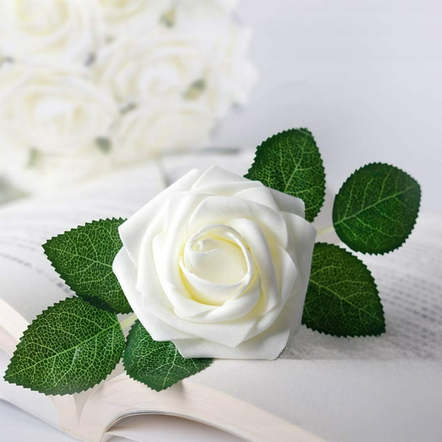 Paquete de 25 rosas artificiales de espuma realistas con tallos | Arreglos florales artificiales para ramos de boda, despedidas de soltera y decoración de San Valentín