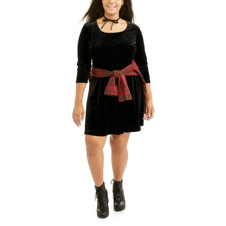 Juniors' Plus 3/4 Sleeve Velvet Skater Dress With Choker Necklace