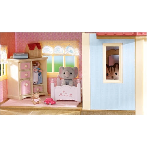 Sylvanian Families Calico Critters Luxury Townhouse Beechwood Hall Gift Set