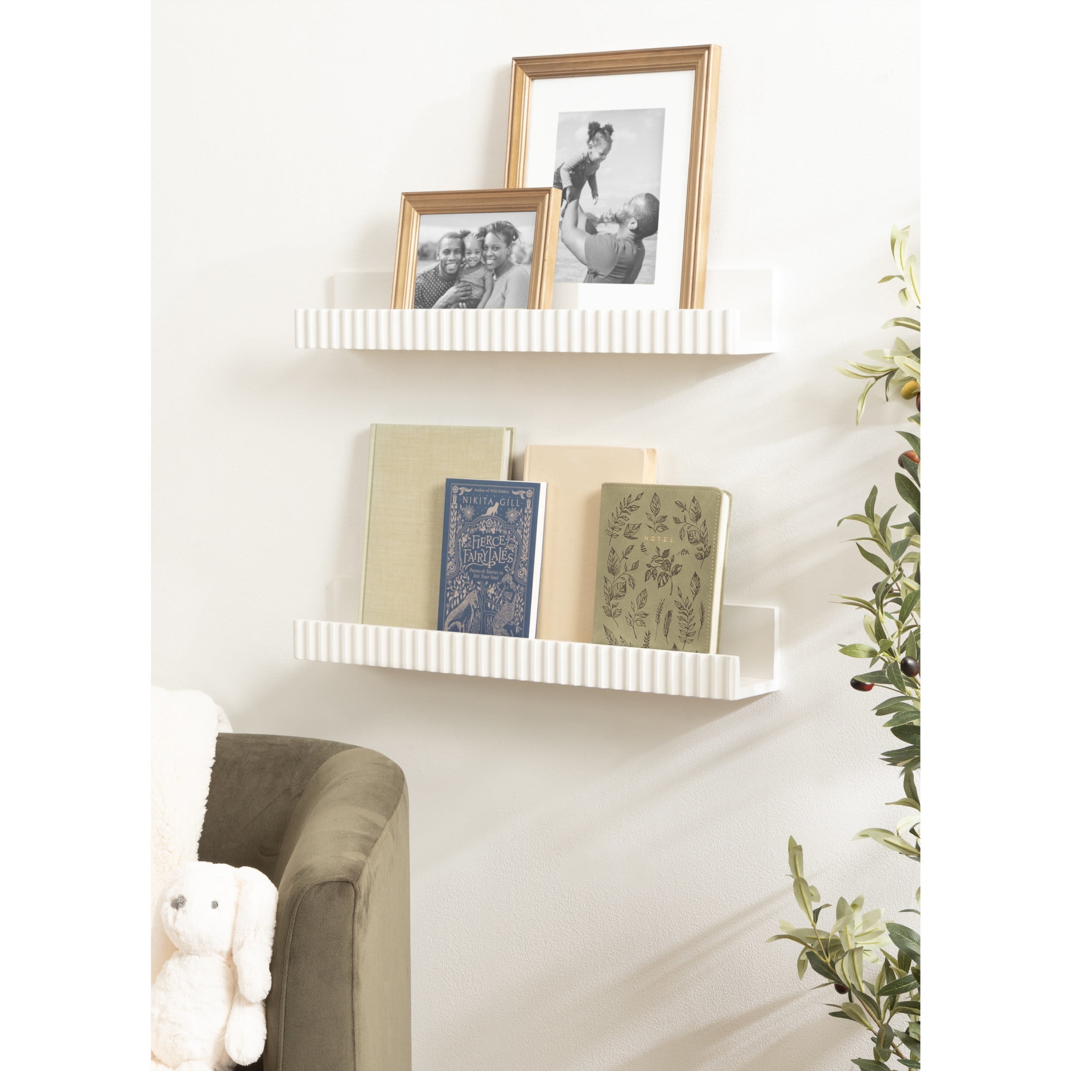 Kate and Laurel Furrow Modern Wood Photo Display Ledges, Set of 2, 24 Inches, White, Scalloped Floating Picture Ledge Shelf Set with Lip for Use as Nursery Book Shelves or Gallery Wall Decor
