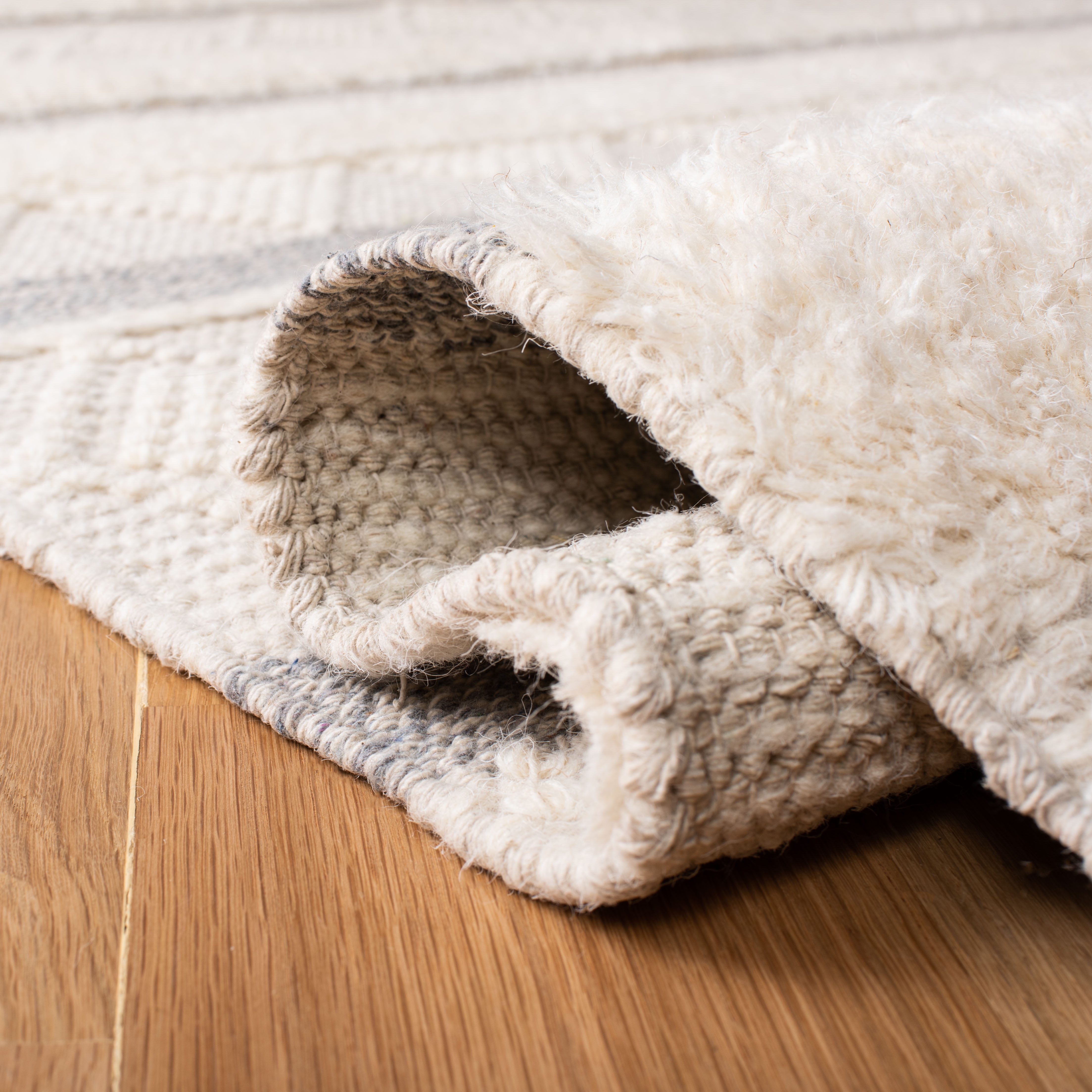 Safavieh Kenya Winchester Striped Wool Area Rug, Ivory/Gray, 3' x 5'