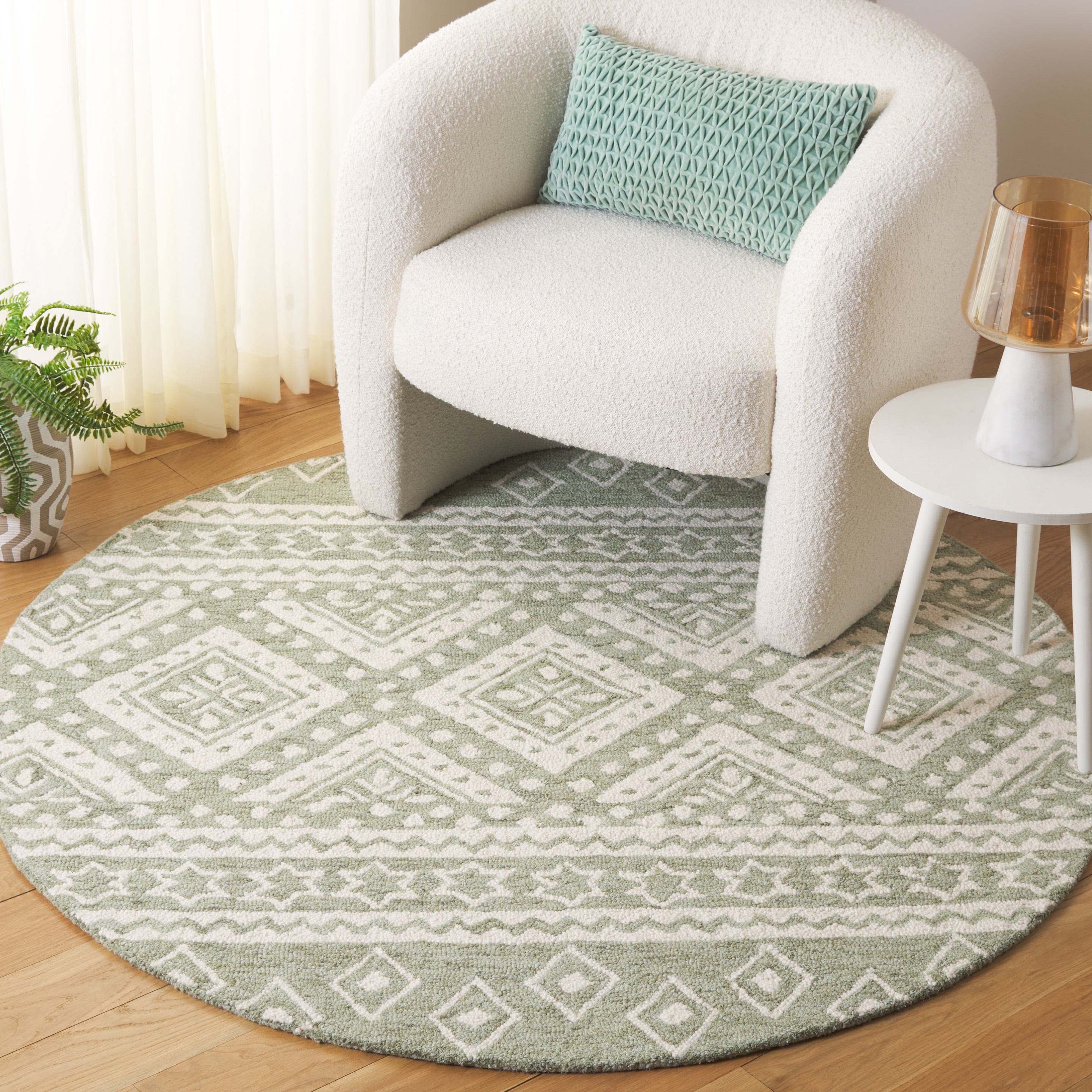 SAFAVIEH Micro-Loop Regis Geometric Area Rug, Sage/Ivory, 5' x 5' Round