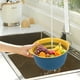 thumbnail image 2 of Drenaje de canasta: canasta doble para verduras, tazón de plástico para lavar verduras, cocina, plato de frutas hecho en casa, colador de doble capa pequeño, azul y amarillo, 2 of 5