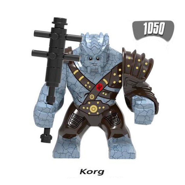 Figuras de acción de superhéroes, juguetes de bloques de construcción de superhéroes de gran tamaño, cocodrilo móvil, Thanos, tiburón, Hulk, Rocky War, Mech