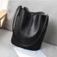 thumbnail image 5 of Bolso de hombro Vintage para mujer bandolera de cuero para compras Likrtyny Embalaje original, 5 of 7
