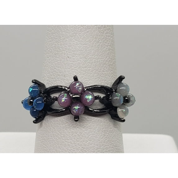 Size 8, Fire Opal Flower Black Gold Ring