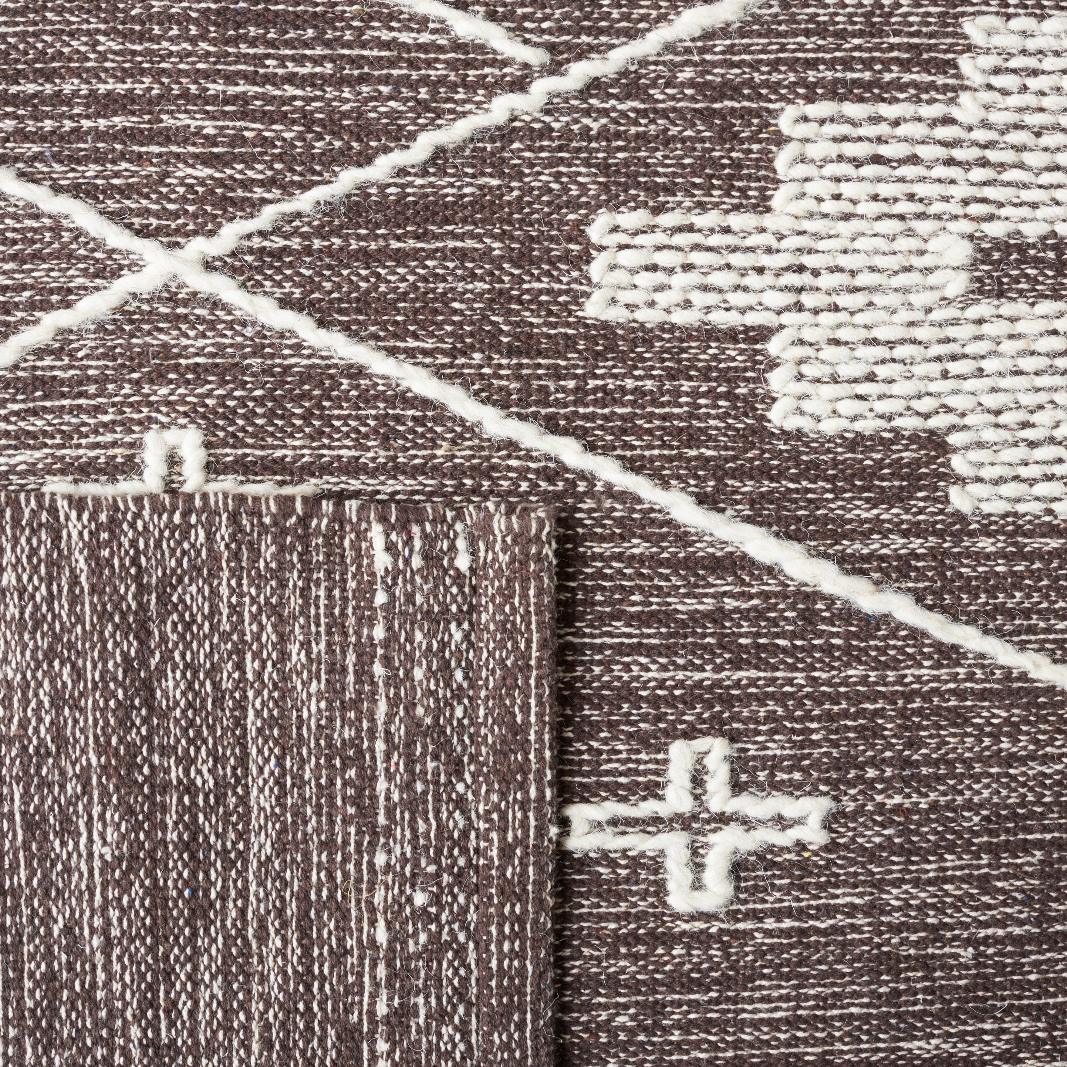 Safavieh Kilim Phelim Tribal Area Rug, Brown/Ivory, 4' x 6'