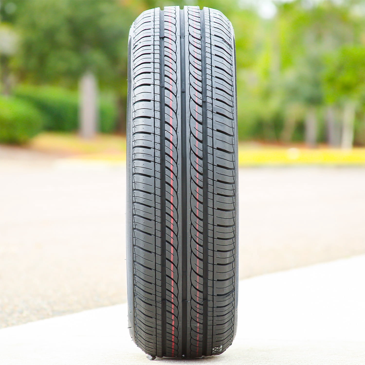 Doublestar DH05 185/65R14 86H Passenger Tire