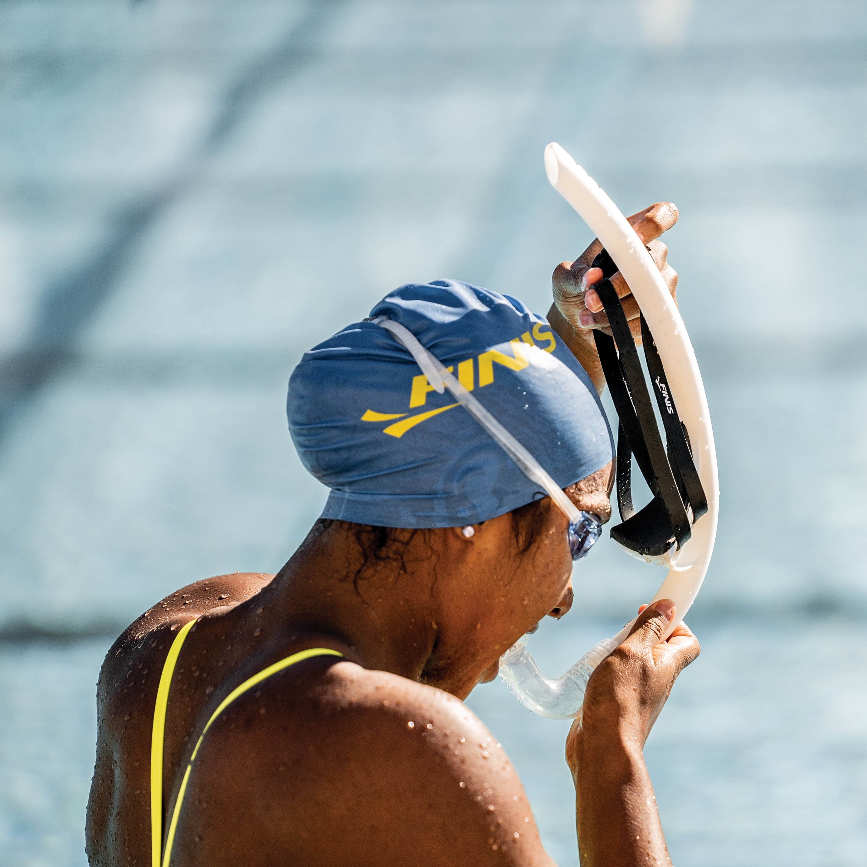 FINIS Stability Swimmer's Snorkel - High-Quality Center-Mount Snorkel Set for Swimming Laps & Training - Snorkel Gear with Adjustable Fit, Dynamic Shape, and Silicone Mouthpiece - White
