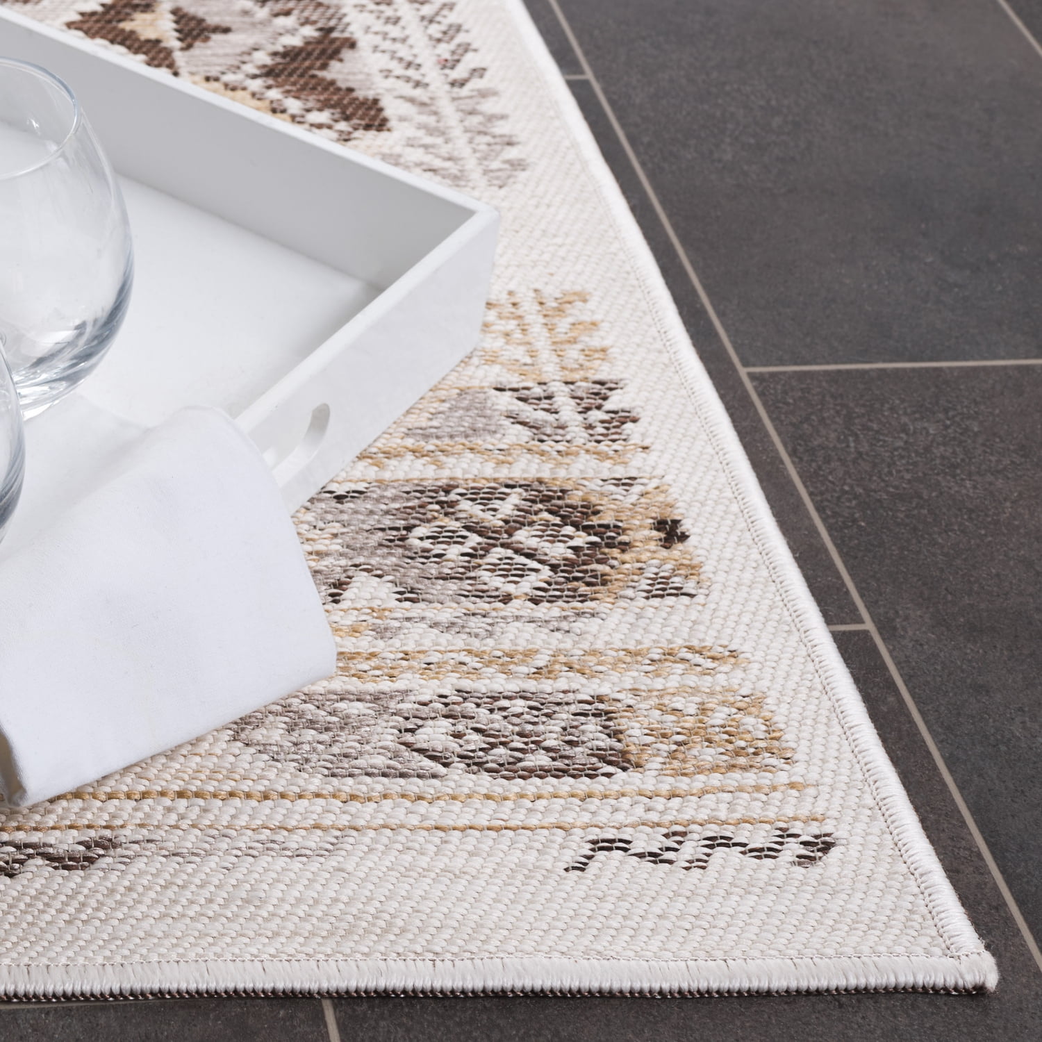 SAFAVIEH Sunrise Lara Geometric Reversible Indoor/Outdoor Area Rug, Ivory/Beige Brown, 5'3" x 7'7"