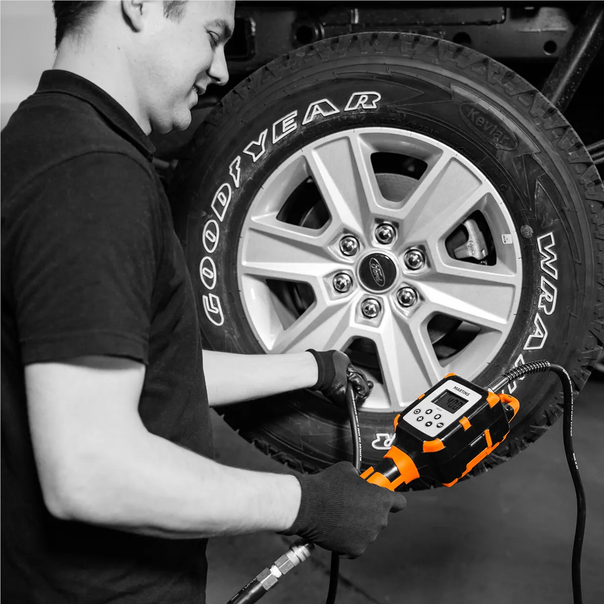 Martins Industries Automatic Tire Inflator - Flatematic Handheld