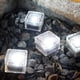 thumbnail image 4 of Luz solar de ladrillo de vidrio, luz LED solar de cubo de hielo, lámpara de piedra de ladrillo de cristal, jardín, patio, camino, piscina, decorativa (4 piezas blancas), 4 of 5