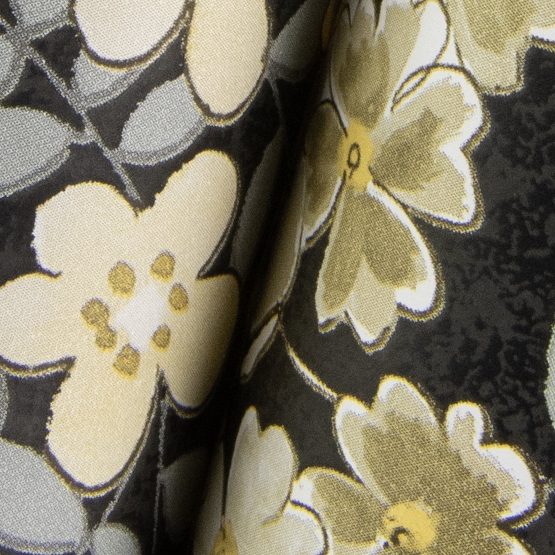(2 pack) Roommates Studio Black Pearson Floral Peel and Stick Wallpaper 30.75 Sq. ft, 1 count