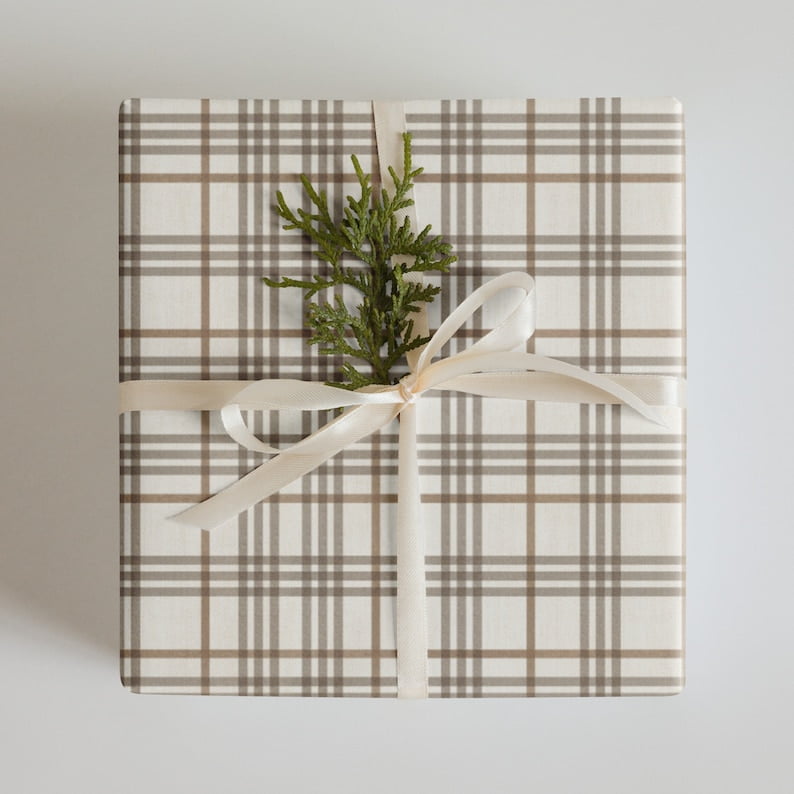 Vintage Brown White Christmas Plaid Pattern Luxury Thick Holiday Wrapping Paper Sheets Holiday Present Wrap for Christmas or Birthday, Winter Festive Decorative Packaging, Vintage Xmas Gift