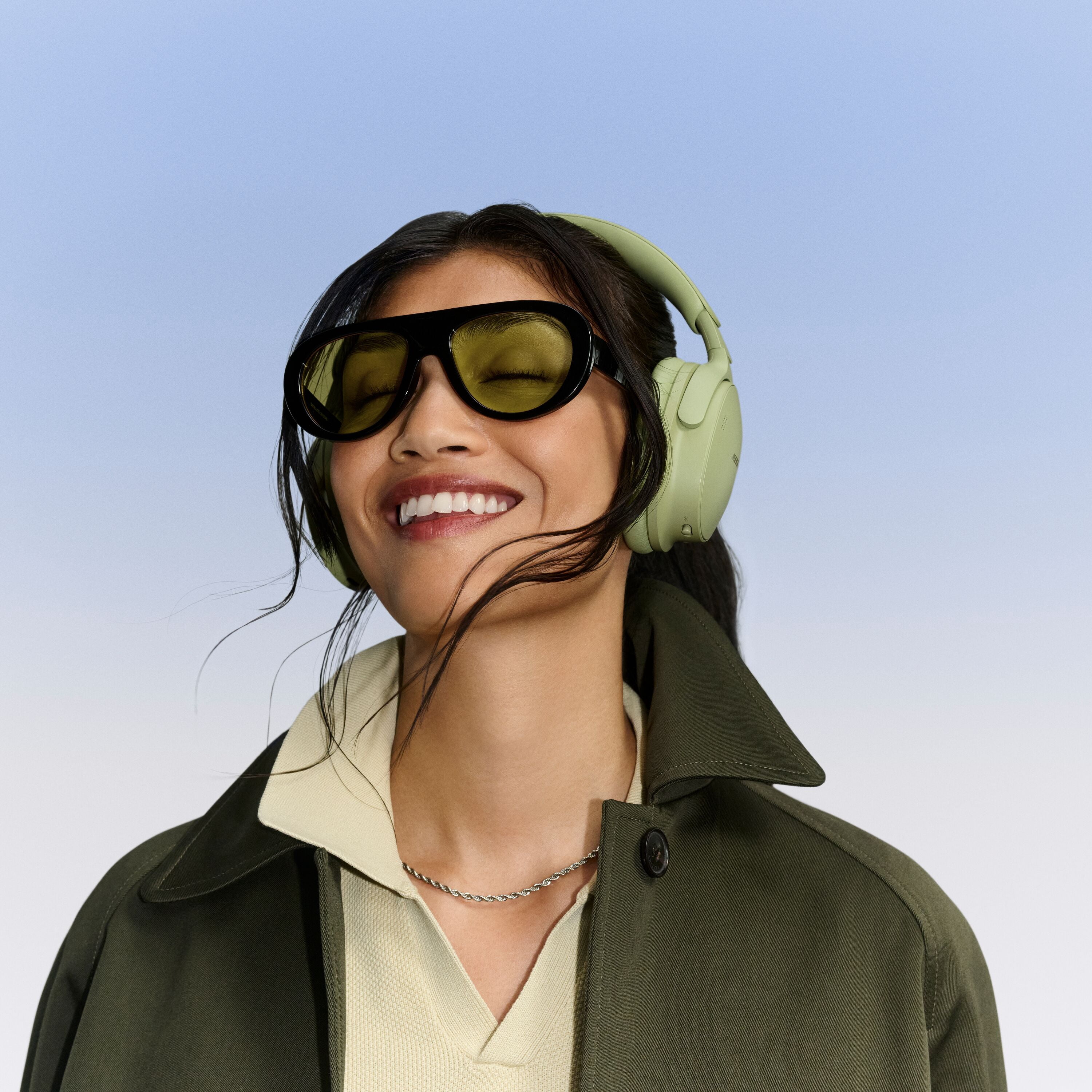 Bose QuietComfort Headphones II, Bluetooth Over Ear Noise Cancelling Headphones, Eucalyptus Geen