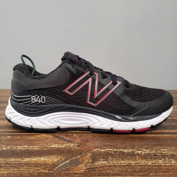 New Balance 840V5 Men’s Shoes Size 7 D Black Horizon Running Sneakers M840BR5