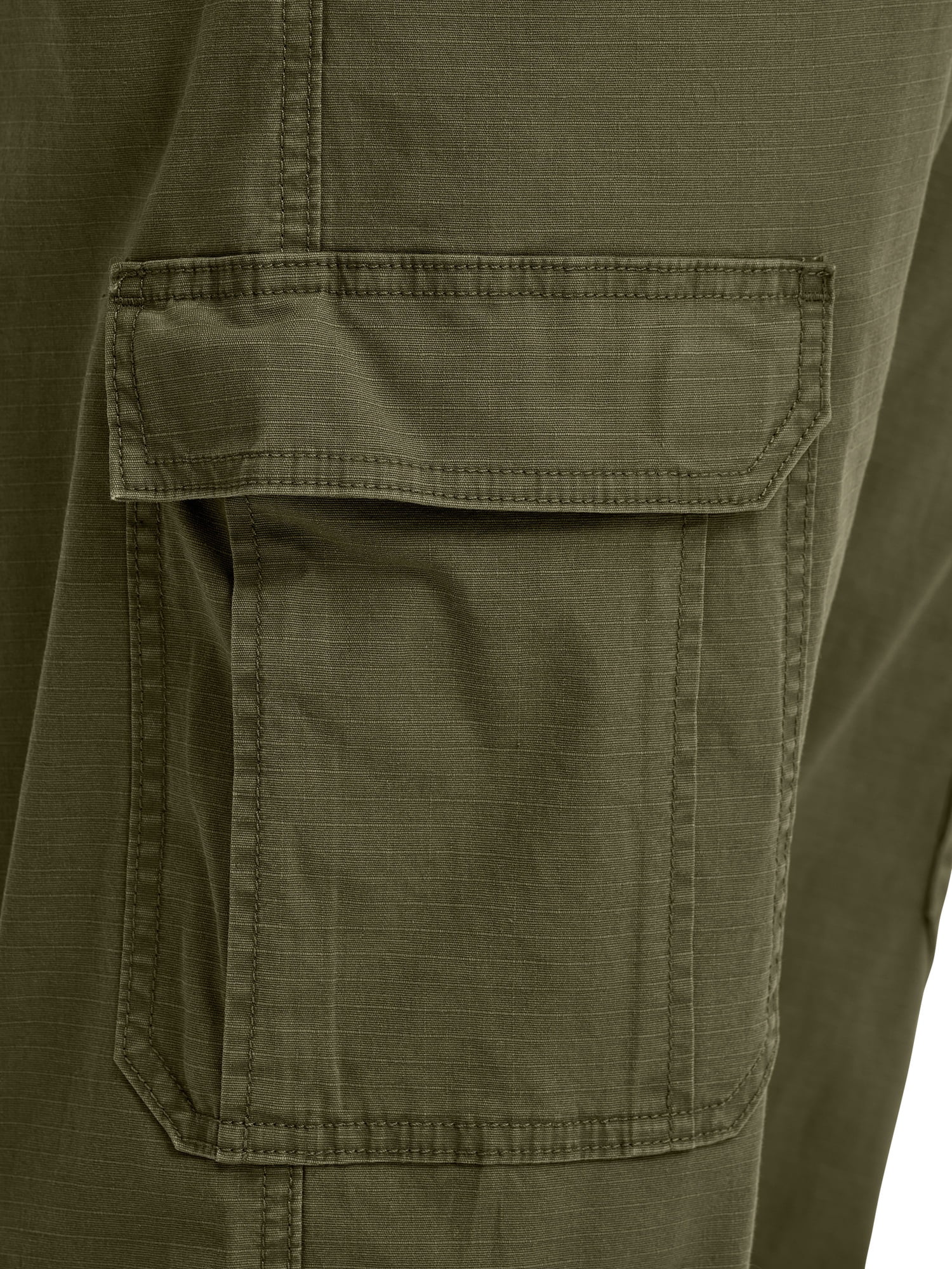 Wrangler Men's and Big Men's Relaxed Fit Cargo Pants With Stretch