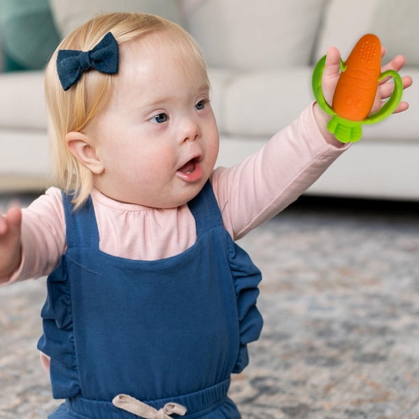 Infantino Lil' Nibbles Textured Baby Teething Toy, Orange Carrot