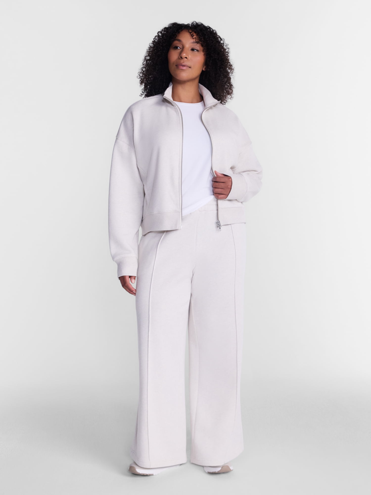 Athletic Works Women's and Women's Plus Pintuck Wide Leg Fleece Pants, 30" Inseam, Sizes XS-4X