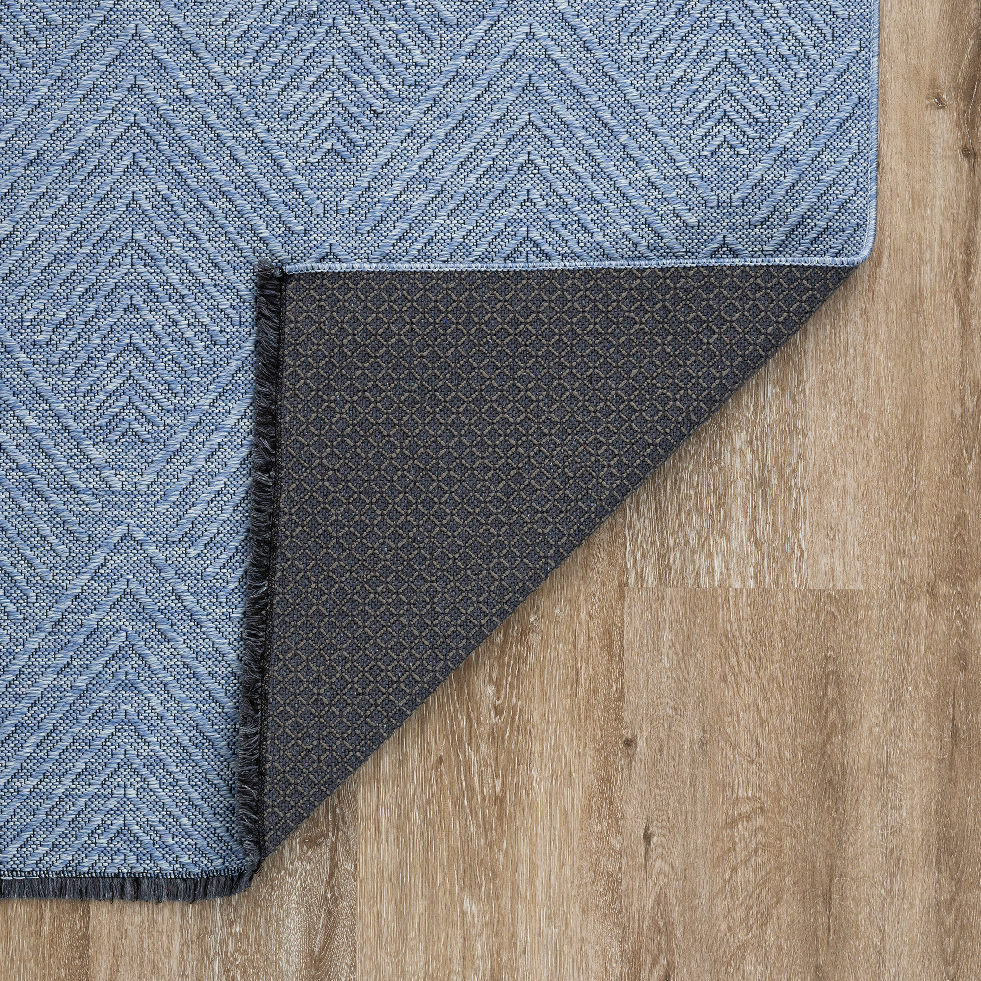 Alma Transitional 2' x 3' Blue and Azure Blue, Machine Washable Polyester & Cotton Indoor Area Rug