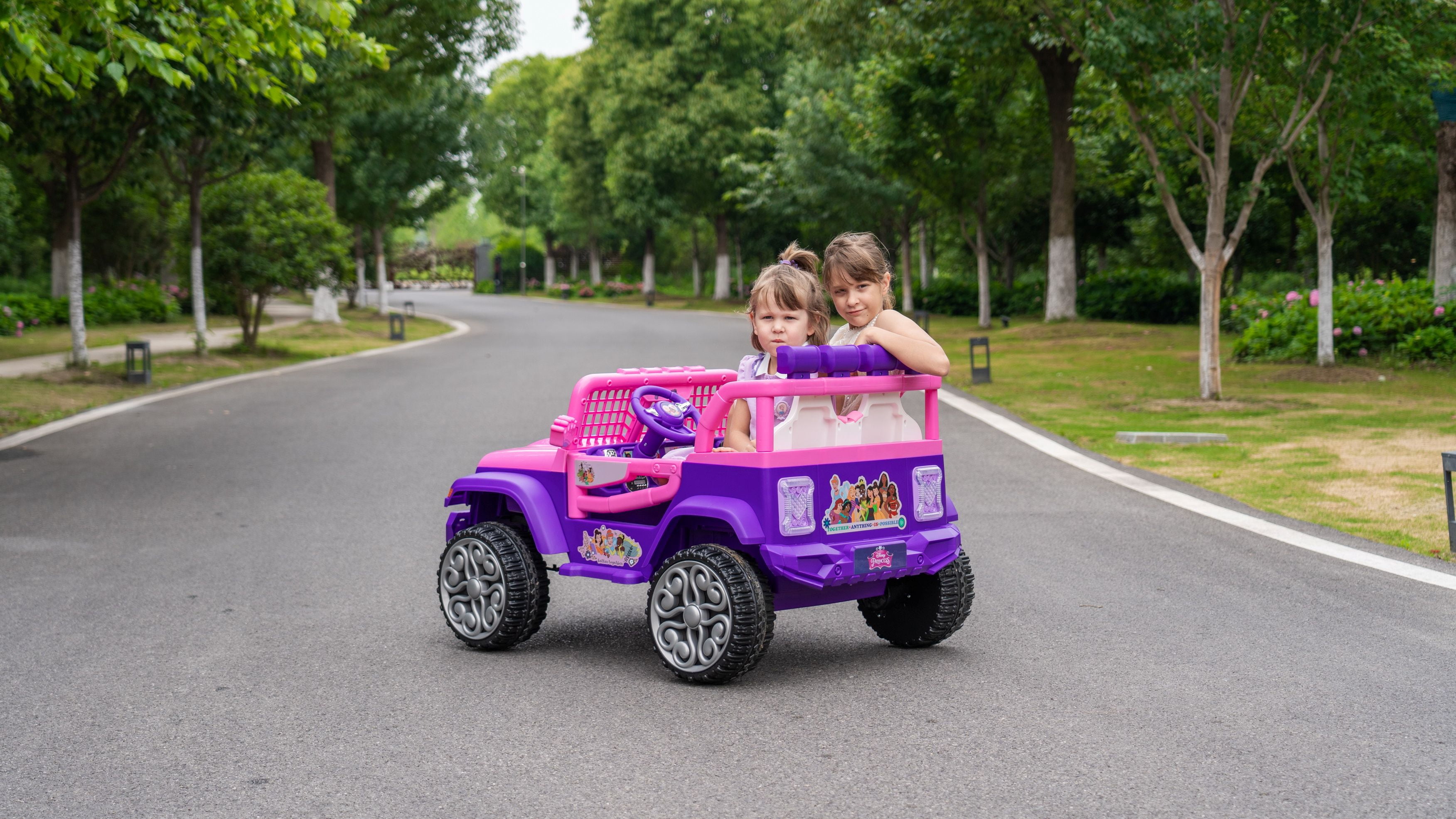 12V Disney Princess Voyager Battery Powered Ride On SUV, with Remote