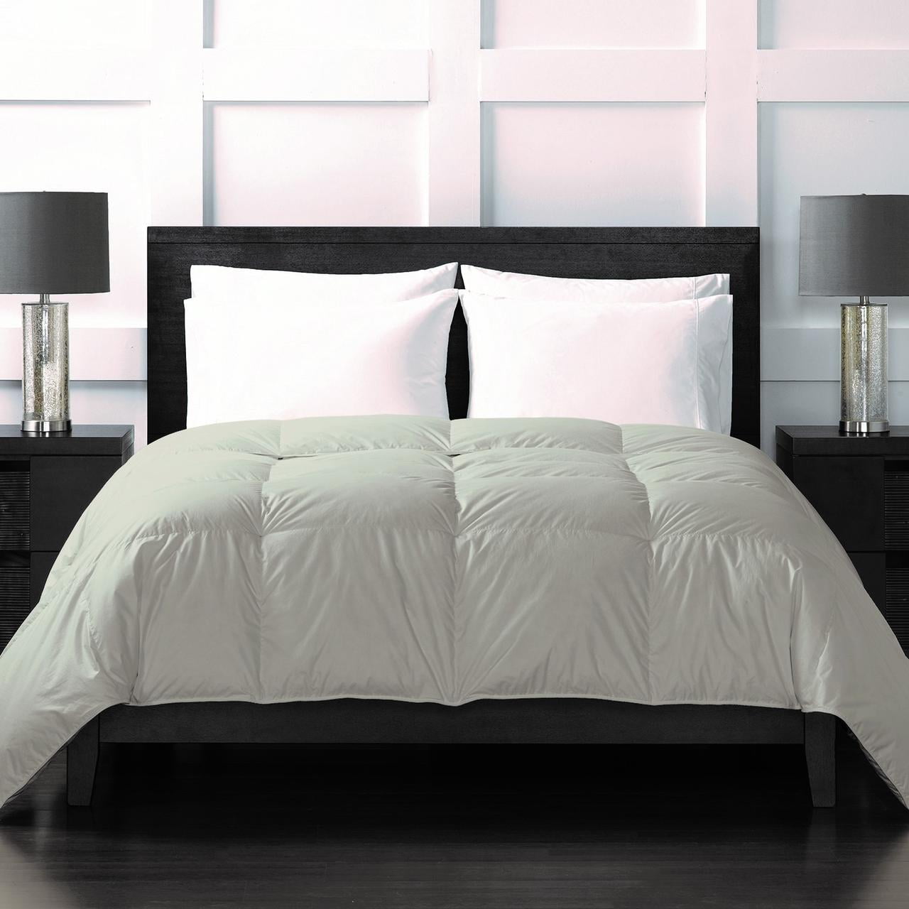 Sharper Image Down Alternative Light weight Comforter Full/Queen