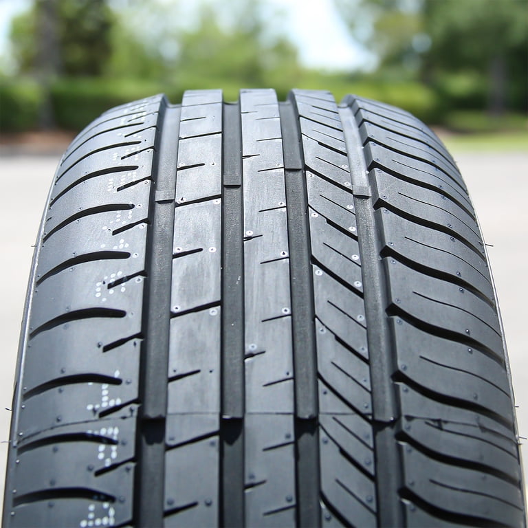 MOMO Outrun M20 Pro 195/65R15 91H Standard Load All-Season One